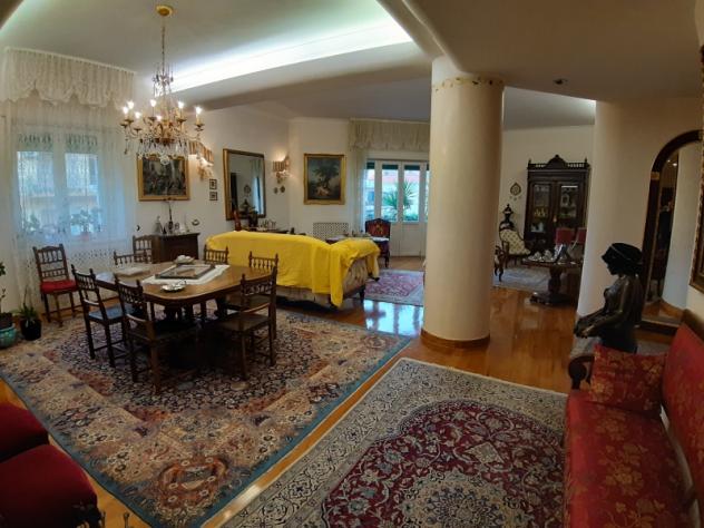Prestigioso appartamento in piccolo condominio sull'isola pedonale - Foto 7