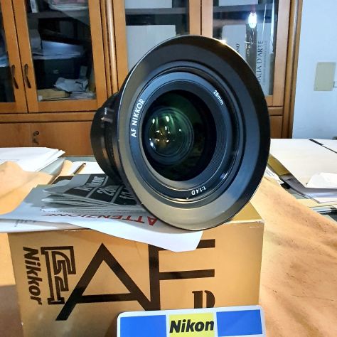 Nikon AF Nikkor 28mm F.1,4D (ottica rara con vetro molato a mano) - Foto 8