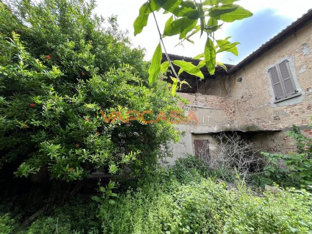 RUSTICO DA RISTRUTTURARE CON GIARDINO - Foto 6