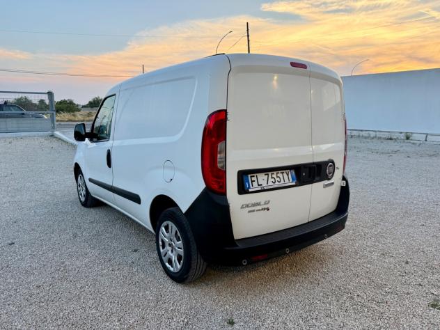 Fiat Doblo 1.3 MJT Cargo Lamierato SX 3 Posti Autocarro - Foto 6