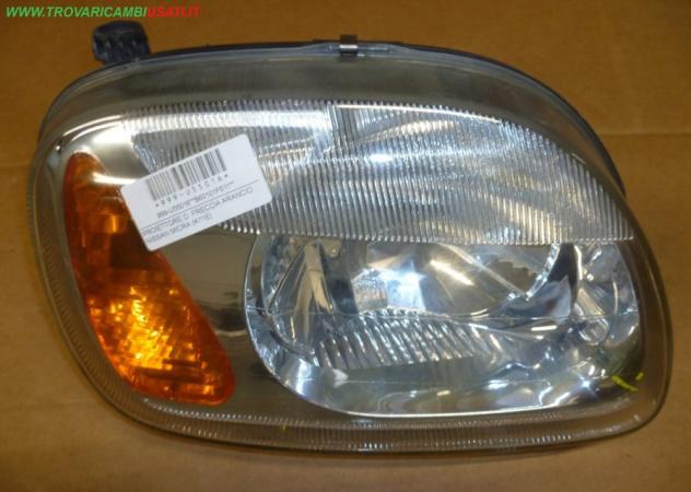 PROIETTORE D. FRECCIA ARANCIO NISSAN MICRA (K11E)  Parti elettriche  Fanaleria  Proiettori  Proiettore ant. NISSAN - MICRA - 01-08-2000 - 01-12-2002