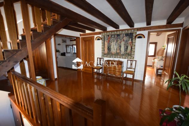 APPARTAMENTO di 4 vani e di 170 mq (VENEZIA) rif. MM703_4 - Foto 13