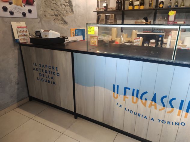 Arredamento negozio pizza al taglio e parte della cucina - Foto 7