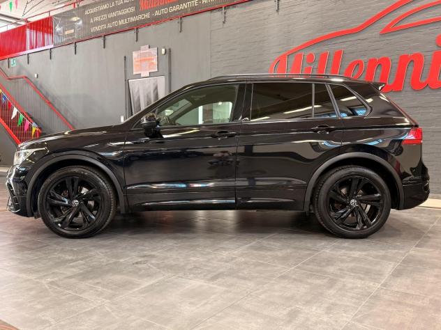 Volkswagen Tiguan 2.0 TDI SCR 110KWR-Line DSG chilometri certificati Casamadre, possibilità di estensione garanzia Casamadre. - Foto 6