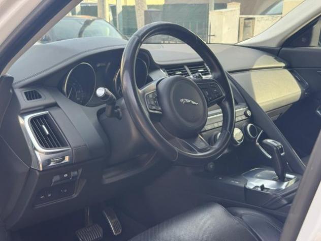 JAGUAR E-Pace 2.0D 150 CV AWD aut. R-Dynamic S rif. 24149266 - Foto 10