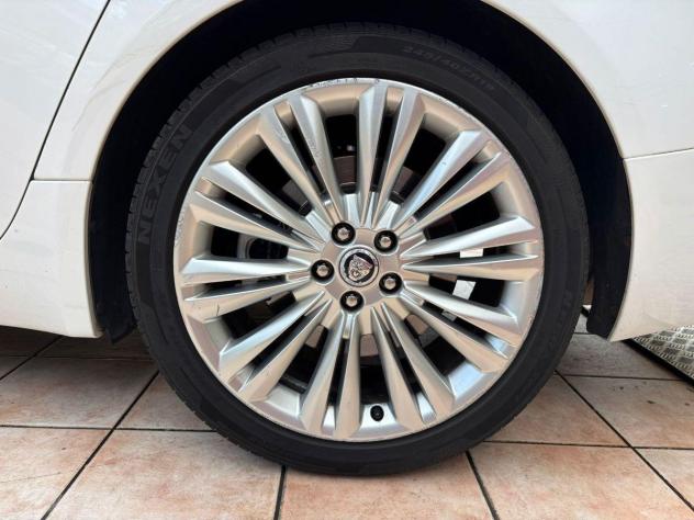 Jaguar XF 3.0 D 241cv V6 Luxury - Foto 6