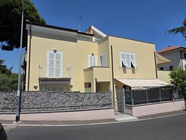 Loano a 200 metri dal mare in stabile di recente costruzione vendiamo Bilocale con terrazzo e box auto - Foto 4