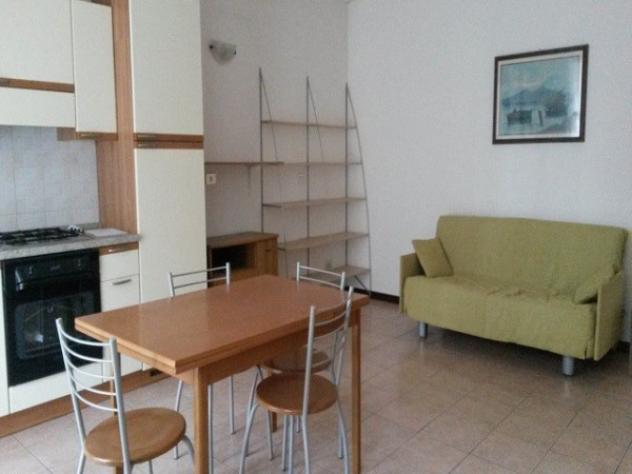 Appartamento di 48 m² con 1 locale e box auto in affitto a Cardano al Campo