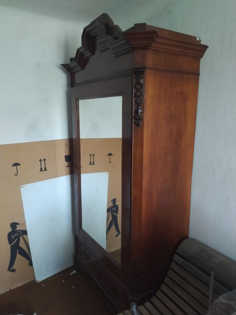 Armadio con specchio vintage