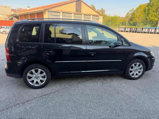 VOLKSWAGEN Touran 7posti 1.4 16V TSI 150CV Highline Ecofuel rif. 24197961 - Foto 10