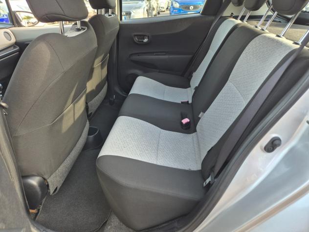 Toyota Yaris 1.4 D-4D 5 porte Lounge - Foto 10