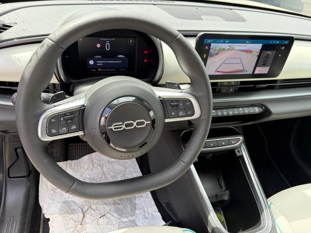 Fiat 600 Hybrid 110 CV DCT MHEV La Prima - Foto 8