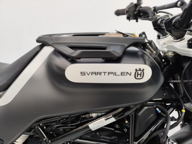Husqvarna Svartpilen 125 null - Foto 4