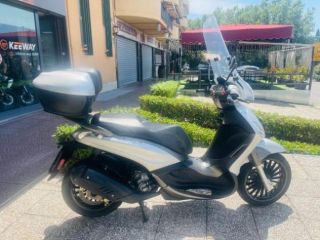 PIAGGIO Beverly 300 i.e. TUTTO INCLUSO ANCHE PASSAGGIO! MINI RATE rif. 23995730