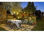 Rustico / Casale di 267 m² con più di 5 locali in vendita a Montepulciano