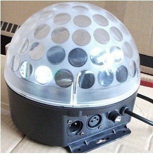PROIETTORE DI EFFETTI LUCE A LED RGB CREE CON DMX A RITMO MUSICALE