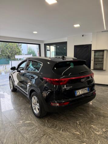 Kia Sportage 1.7 CRDI 2WD Active - Foto 2