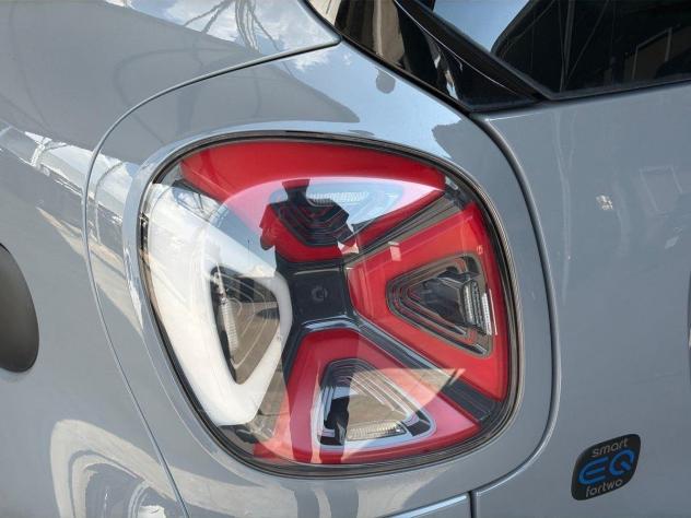smart fortwo EQ RACINGREY - 22kW | 56CV - ELETTRICA | 2022 - Foto 8