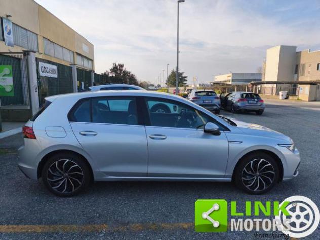 VOLKSWAGEN Golf 8 1.5 eTSI 130 CV EVO ACT DSG Style rif. 23883353 - Foto 4
