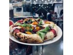 1 Fornaio per pizzeria , 1 interno cucina