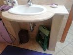 lavandino bagno con pianale