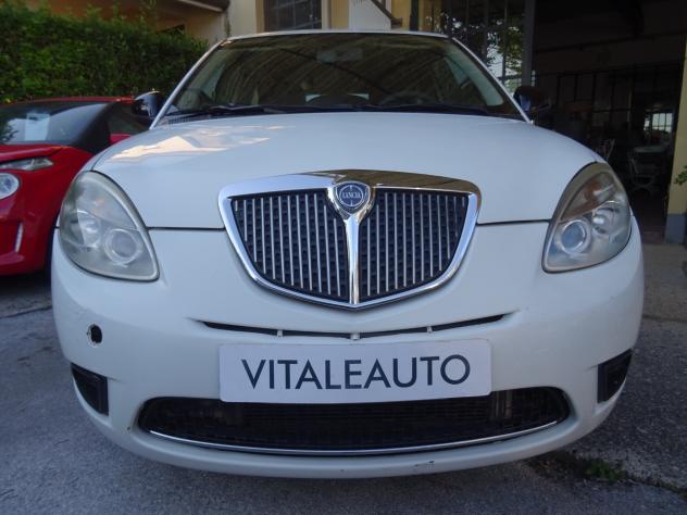 Lancia Ypsilon 1.2 69 CV UNYCA OK NEOPATENTATI - Foto 3