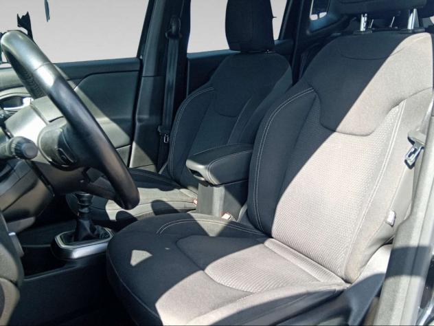 Jeep Renegade 2019 1.6 mjt Limited 2wd 120cv - Foto 8