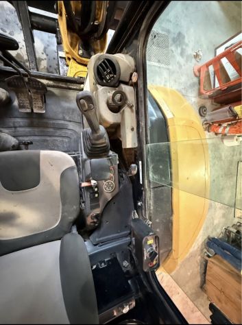 Escavatore 49Ql CAT