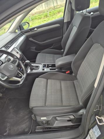 Volkswagen Passat Variant 2.0 TDI SCR EVO DSG Executive - Foto 10