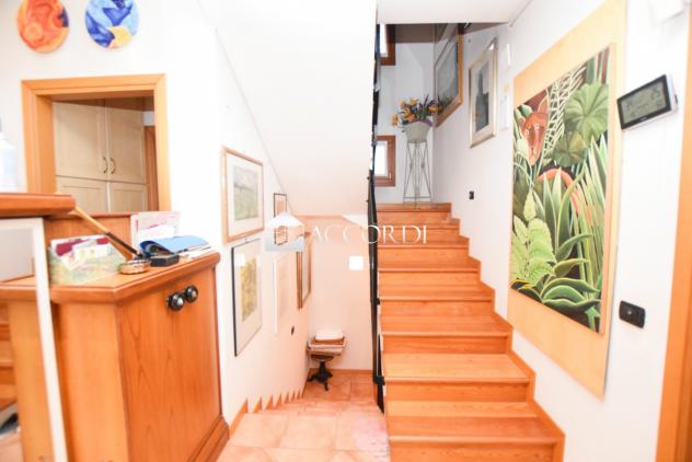 CASA INDIPENDENTE di 8 vani e di 240 mq (CASTELFRANCO VENETO) rif. SW144 - Foto 6