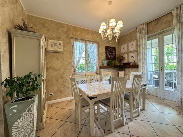 VILLA SINGOLA SU LOTTO DI 820 MQ - Foto 15
