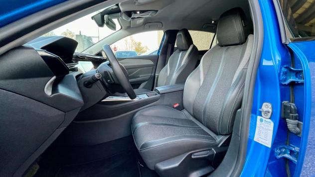 PEUGEOT 308 1.5 BLUEHDI ALLURE PACK 131CV - FULL LED, VIRTUAL COCKPIT, NEOPATENTATI - Foto 10