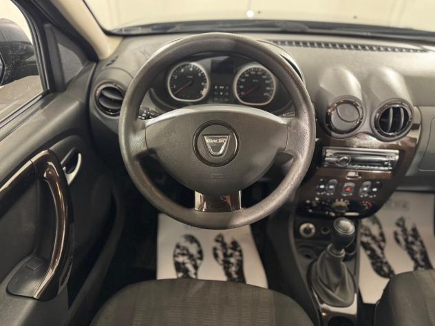 Dacia Duster 1.6 110CV 4x4 Laurte - Foto 9