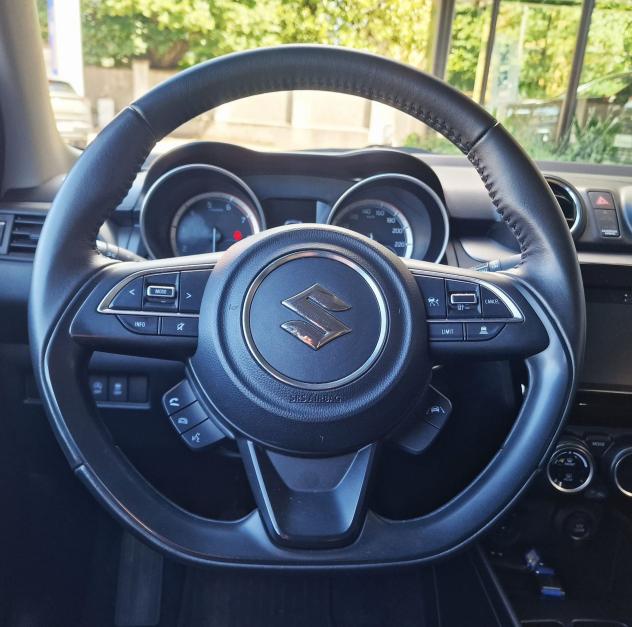 Suzuki Swift Hybrid 1.2 Hybrid Top 2WD - Foto 10