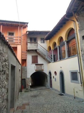 Vendo fabbricato terra-tetto da ristrutturare vicino al Lago di Endine - Foto 9