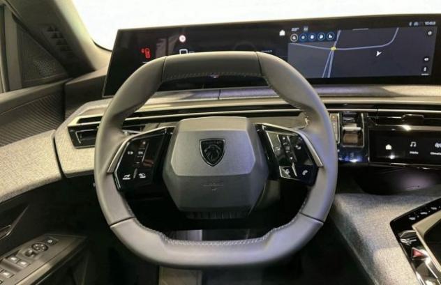 PEUGEOT 3008 1.2 Hybrid 145cv e-DCS6 Allure Navi 360 - Km 0 rif. 23648761 - Foto 8