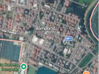 Bomporto con due camere, posto auto riservato e giardino