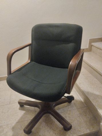 Poltrona ufficio vintage anni ’70 in legno – Officia Biassono – girevole - Foto 6