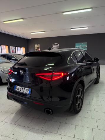 Alfa Romeo Stelvio 2.2 Turbodiesel 210 CV AT8 Q4 Executive - Foto 4
