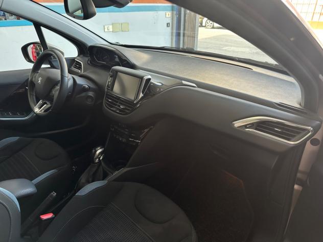 Peugeot 208 1.2 VTi 82 CV 5 porte Allure - Navy Clima Autonavigli - Foto 10