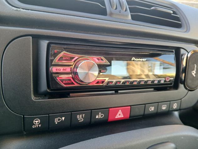 Fiat Panda 1.0 FireFly S&S Hybrid City Life - Foto 10