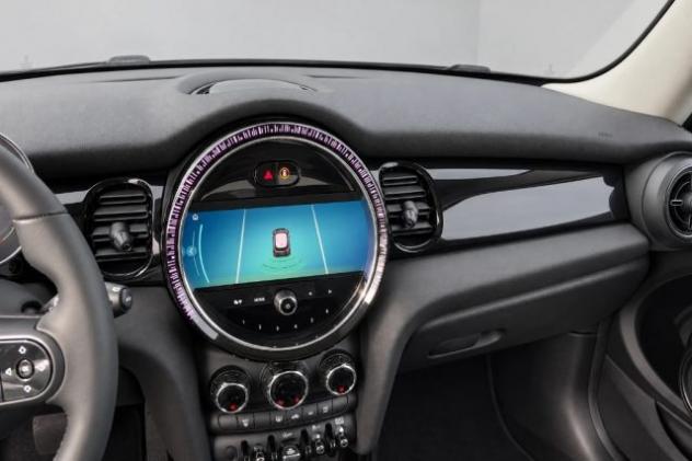 MINI Cooper 1.5 Cooper Essential rif. 24185672 - Foto 9