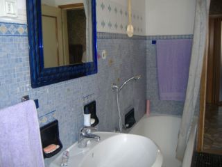 Affittasi ampia camera singola - Wide single room for rent