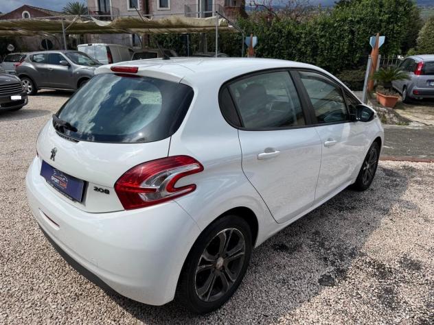 Peugeot 208 1.4 HDi 68 CV 5 porte Allure - Foto 7