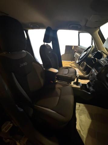 Jeep Renegade 1.0 T3 120cv Limited PRONTA CONSEGNA SENZA VINCOLO DI FINANZIAMENTO COMPRESO PASSAGGIO - Foto 2