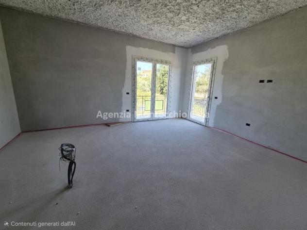 CASA SINGOLA IN POSIZIONE COLLINARE PANORAMICA E SOLEGGIATA - Foto 14