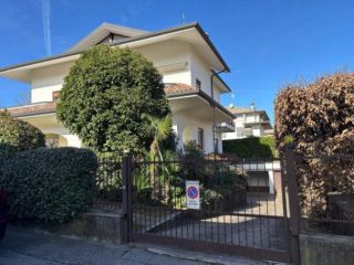 Appartamento di 120 m² con 3 locali in affitto a Lallio