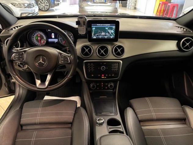 MERCEDES-BENZ GLA 220 d Automatic 4Matic Sport - KM E SERVICE CERTIFIC. rif. 24152843 - Foto 2