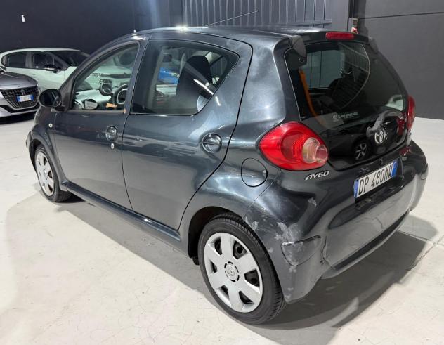 Toyota Aygo Benzina Neopatentati 5 Porte - Foto 4