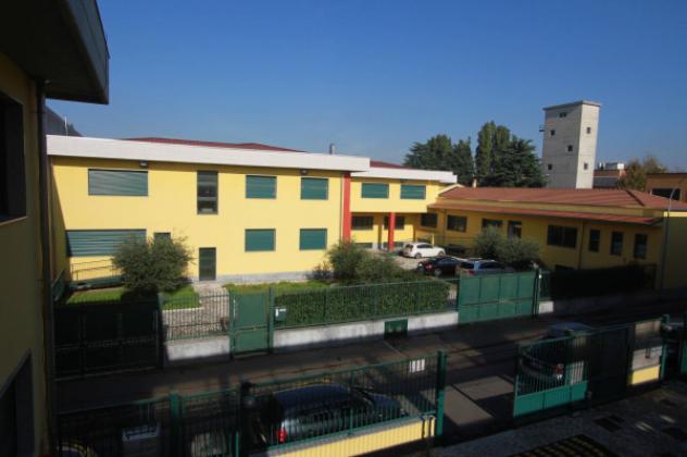Immobile di 1731 m² con più di 5 locali in vendita a Pero - Foto 2